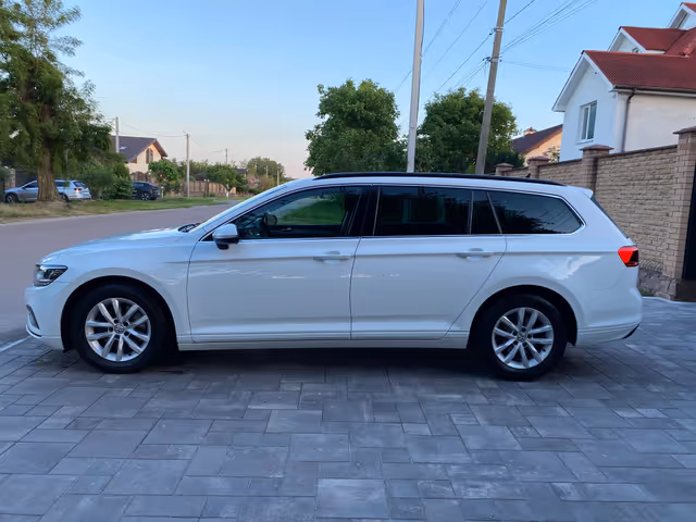 Volkswagen Passat - фото 5