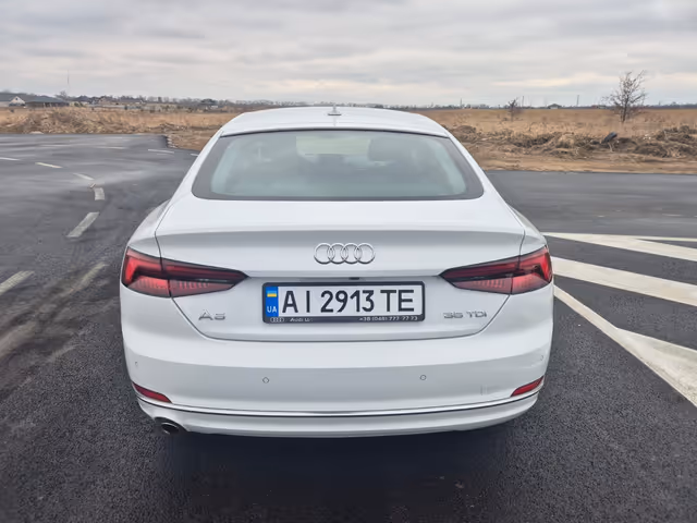 Audi A5 - фото 2