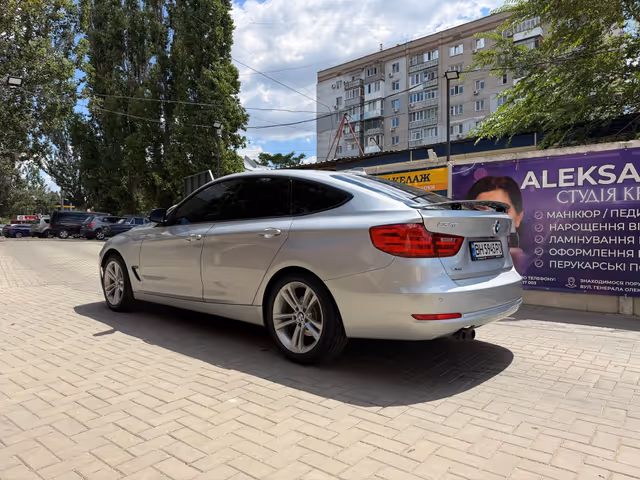 BMW 3 серії - фото 1