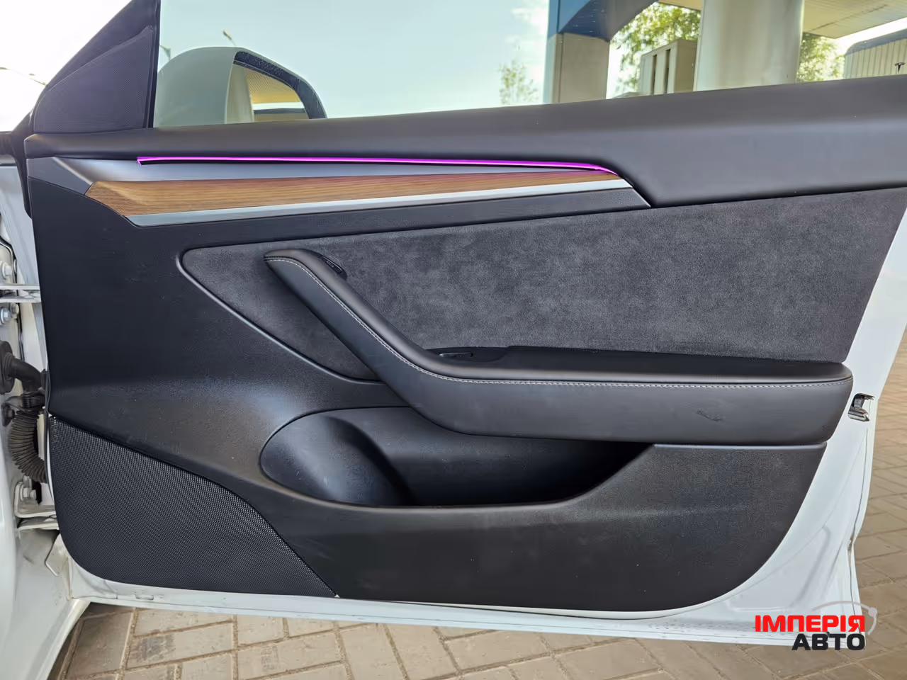 Tesla Model 3 - фото 4