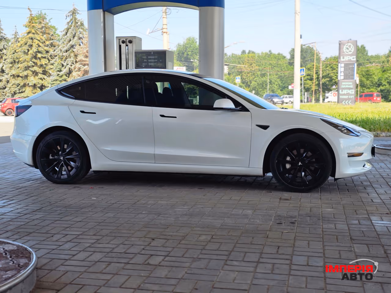 Tesla Model 3 - фото 15