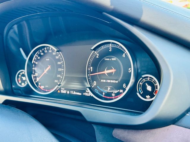 BMW X5 - фото 5