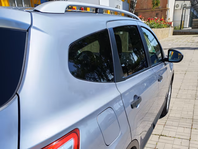 Nissan Qashqai - фото 4