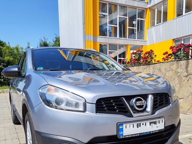 Nissan Qashqai - фото 1
