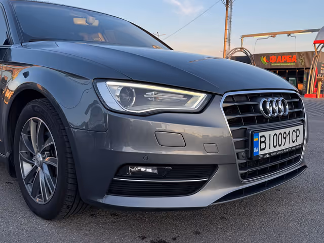 Audi A3 - фото 1