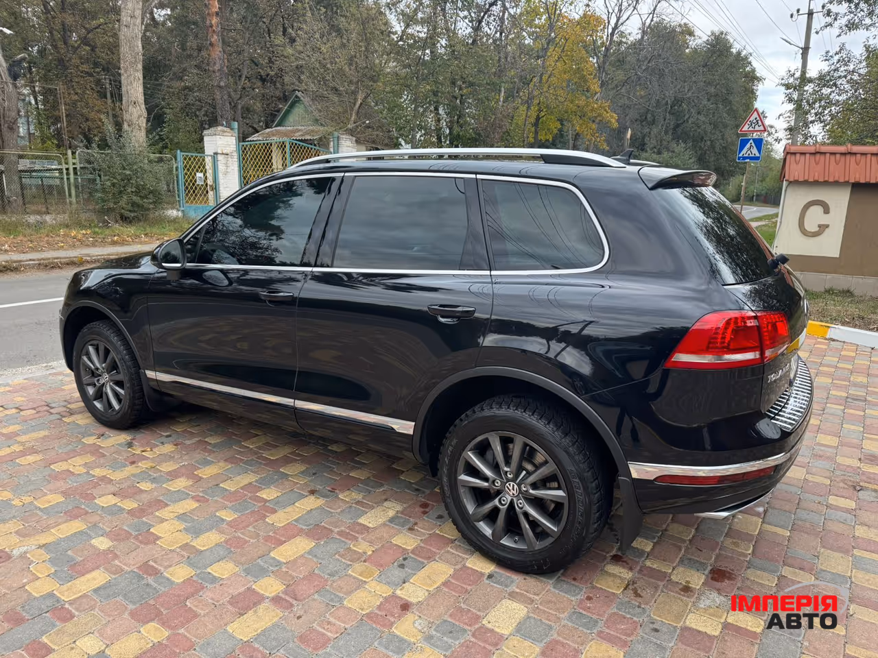 Volkswagen Touareg - фото 5