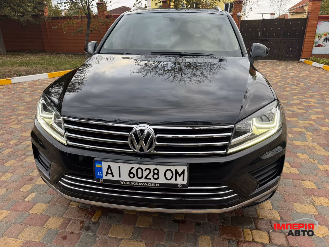 Volkswagen Touareg - фото 2