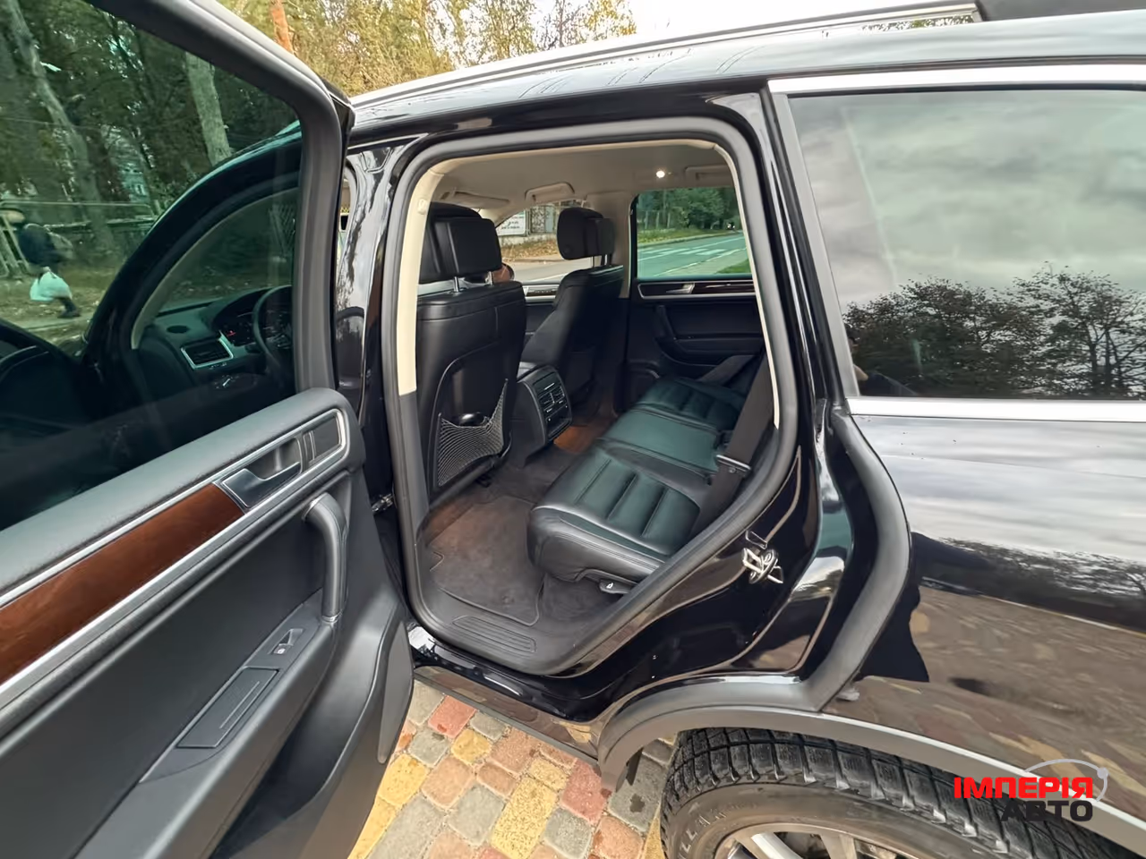 Volkswagen Touareg - фото 10