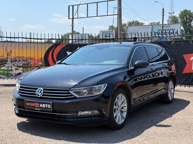 Volkswagen Passat - фото 1