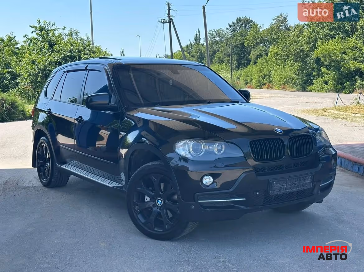 BMW X5 - фото 1