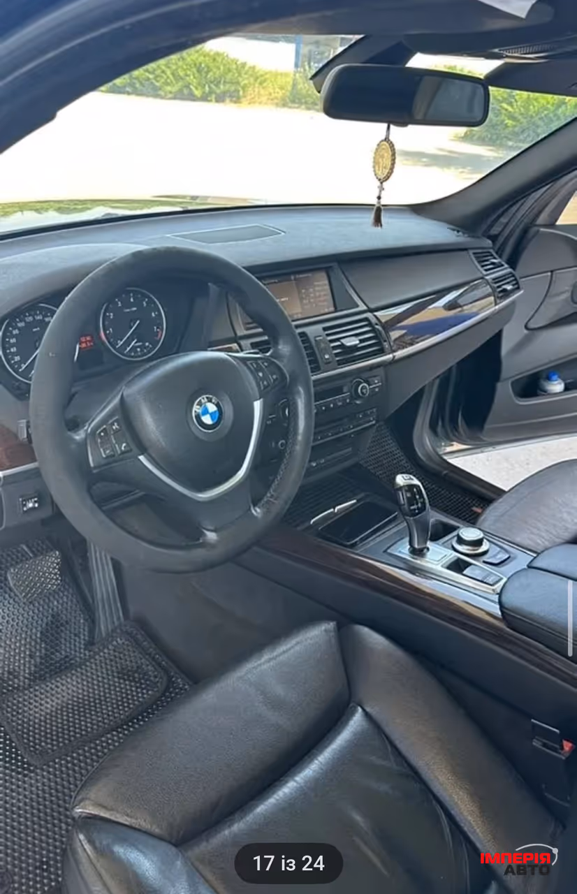 BMW X5 - фото 8