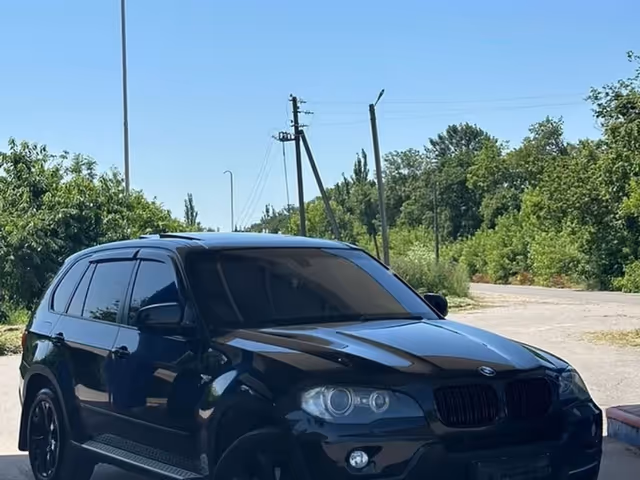 BMW X5 - фото 2