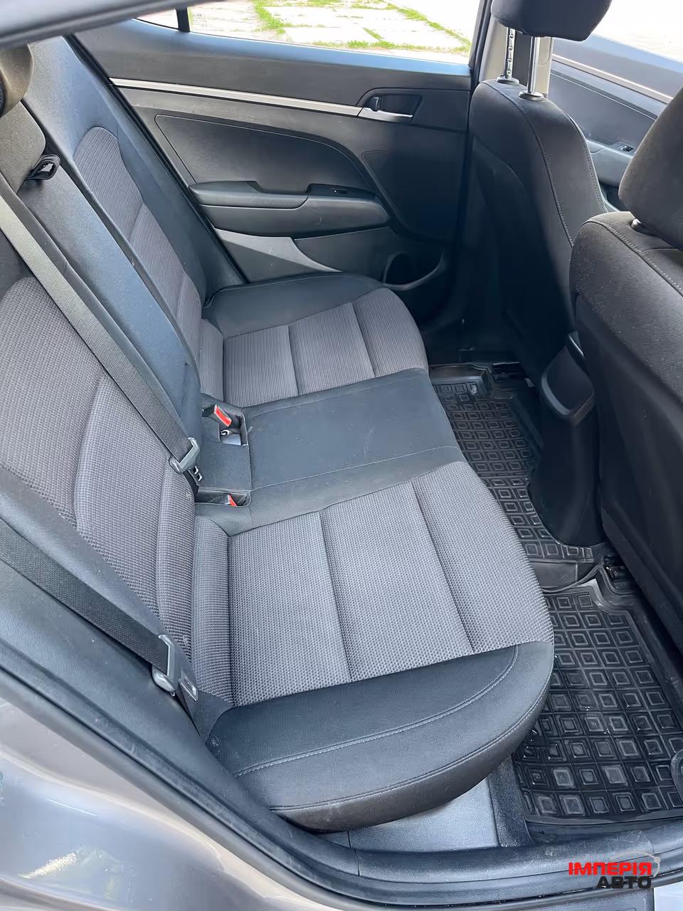 Hyundai Elantra - фото 20