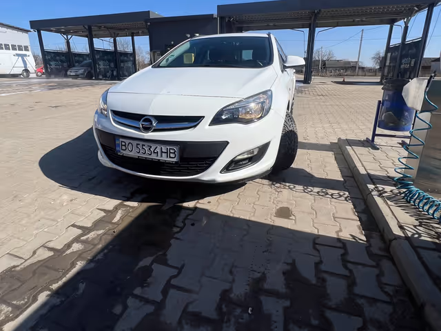 Opel Astra - фото 4