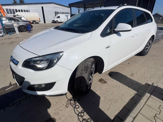 Opel Astra - фото 3