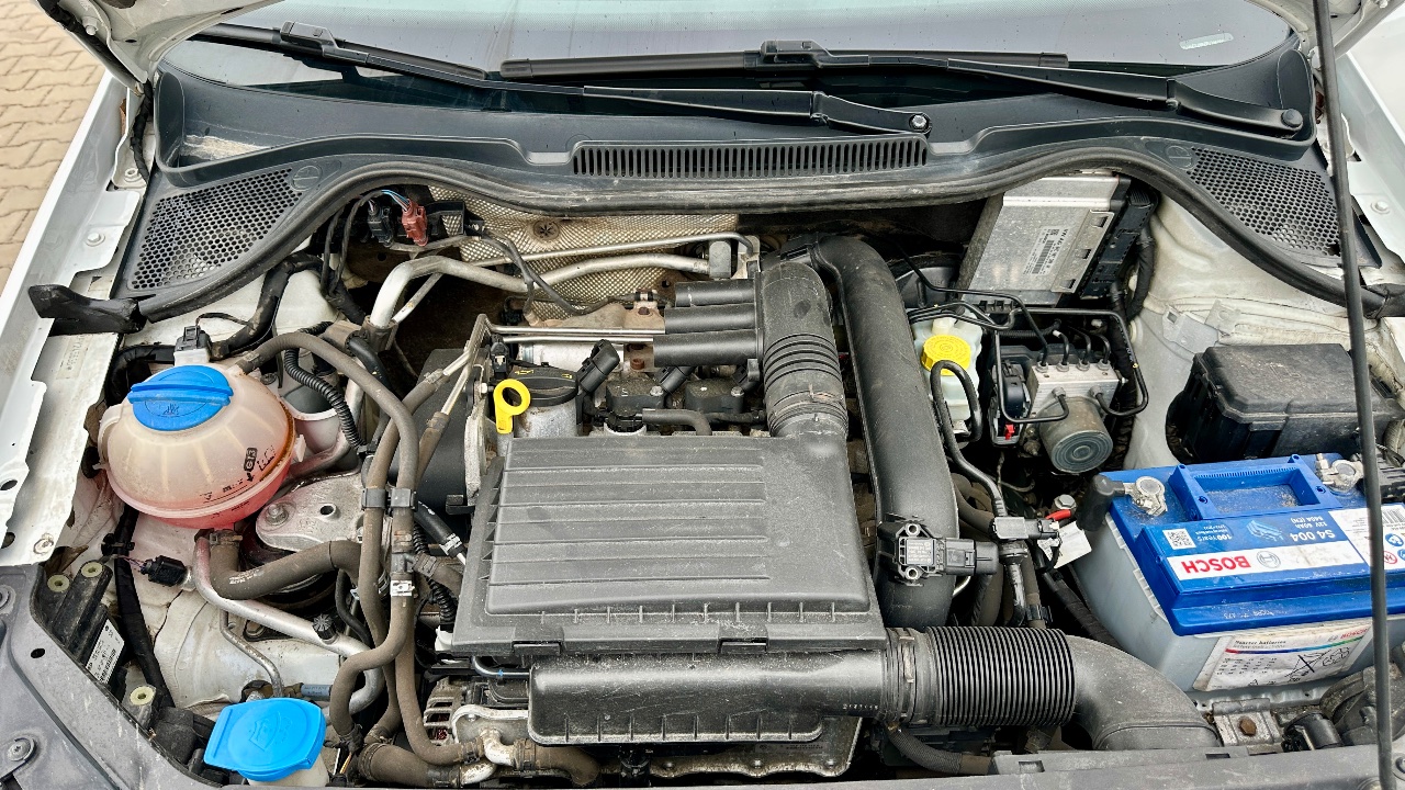 Volkswagen Polo - фото 17