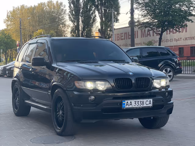 BMW X5 - фото 3