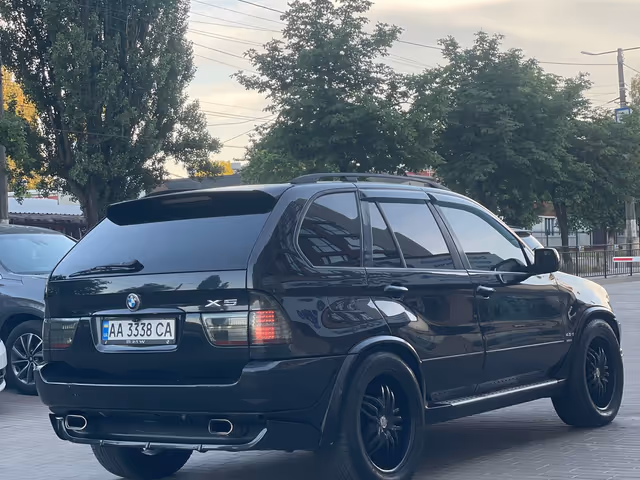 BMW X5 - фото 4