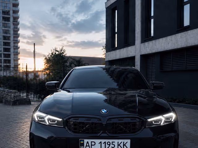 BMW 3 серії - фото 1