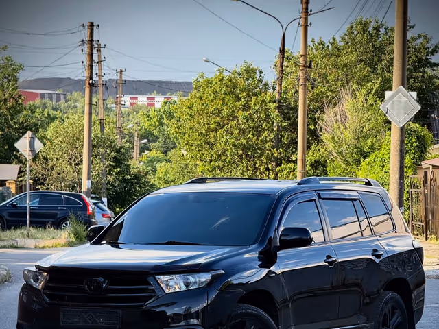 Toyota Highlander - фото 3