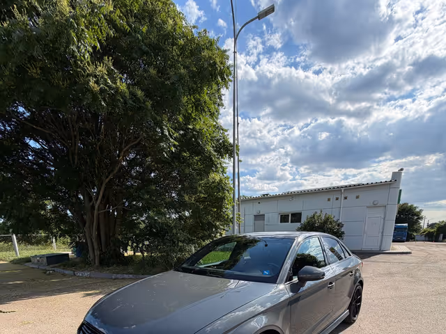 Audi A3 - фото 1