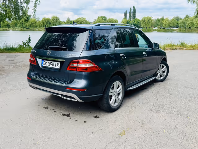 Mercedes-Benz M-Класс - фото 5