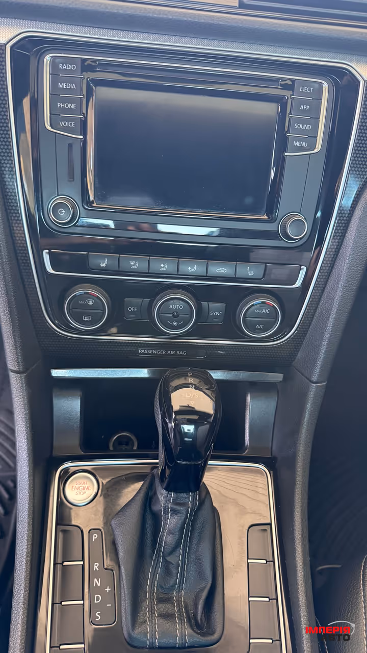 Volkswagen Passat - фото 28