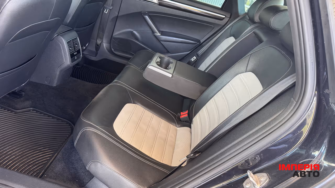 Volkswagen Passat - фото 18