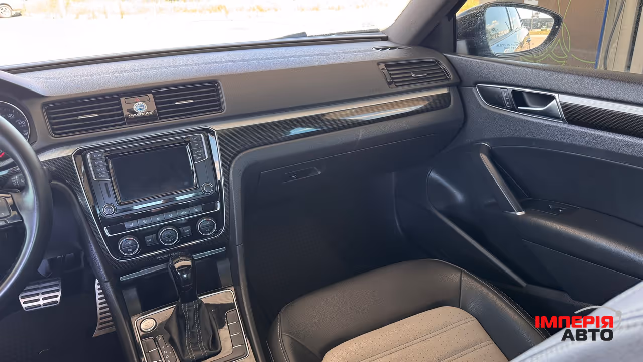 Volkswagen Passat - фото 23