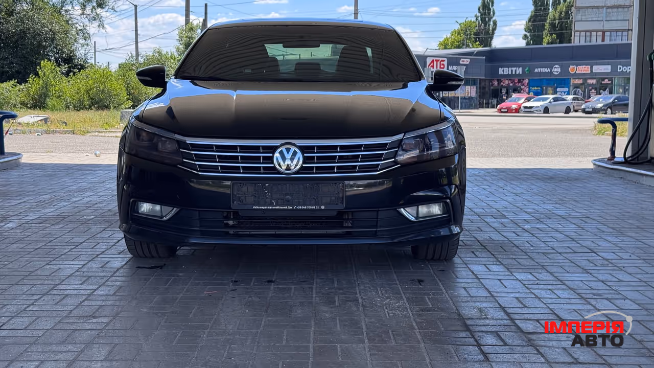 Volkswagen Passat - фото 13