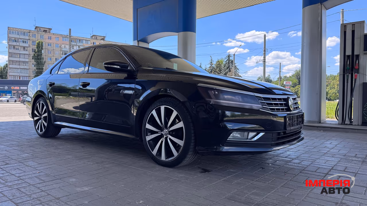 Volkswagen Passat - фото 11