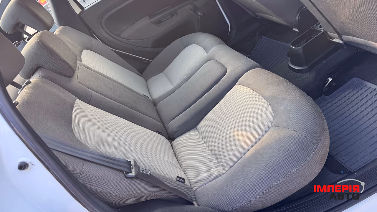 Fiat Linea - фото 16