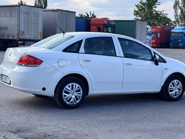 Fiat Linea - фото 5