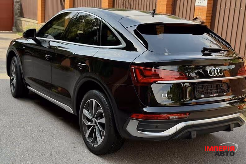 Audi Q5 Sportback - фото 4