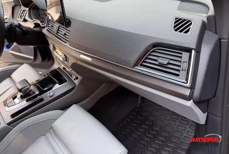 Audi Q5 Sportback - фото 17