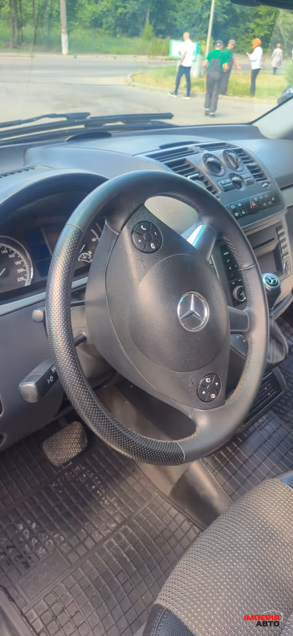 Mercedes-Benz Viano - фото 9
