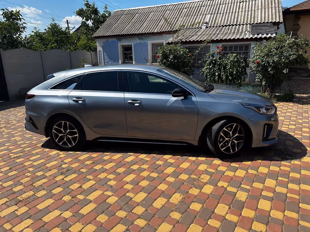 Kia Proceed - фото 4