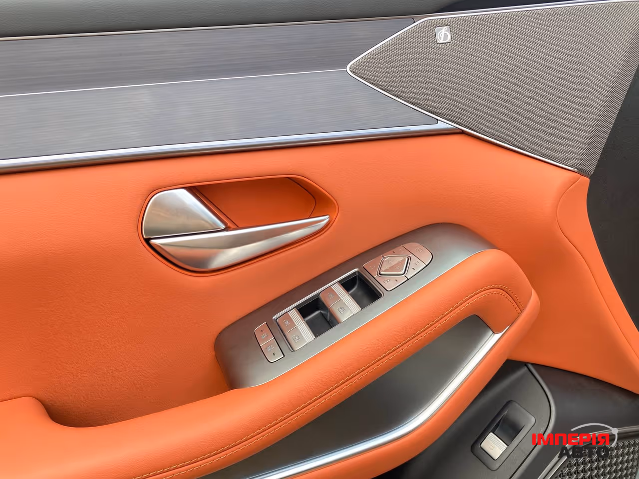 BYD Tang L - фото 18