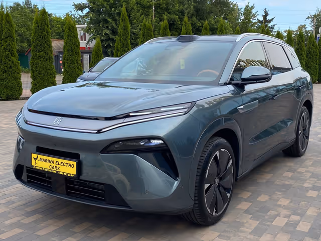 BYD Tang L - фото 3