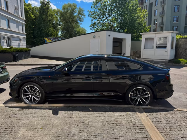Audi A5 - фото 2