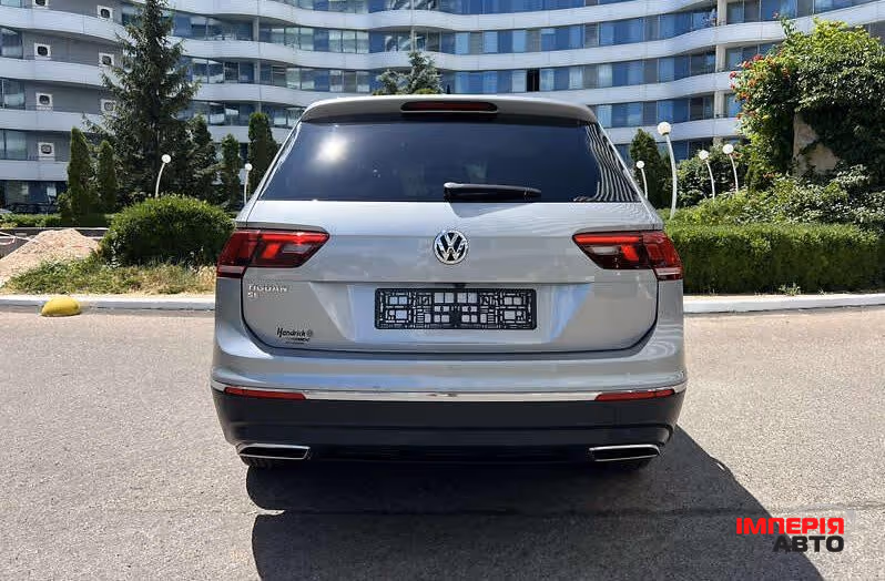 Volkswagen Tiguan - фото 5