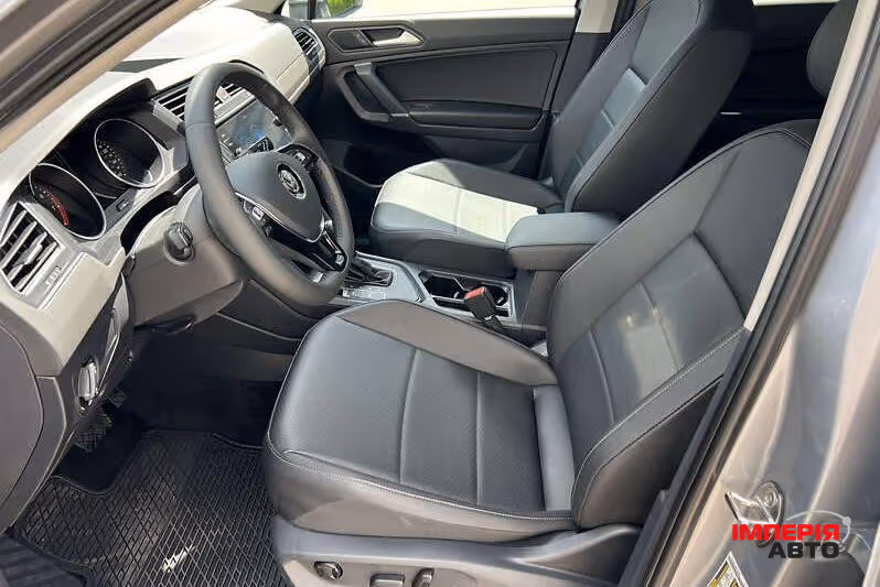 Volkswagen Tiguan - фото 8