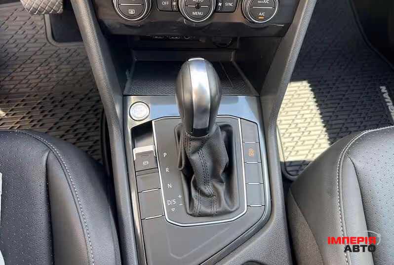 Volkswagen Tiguan - фото 9