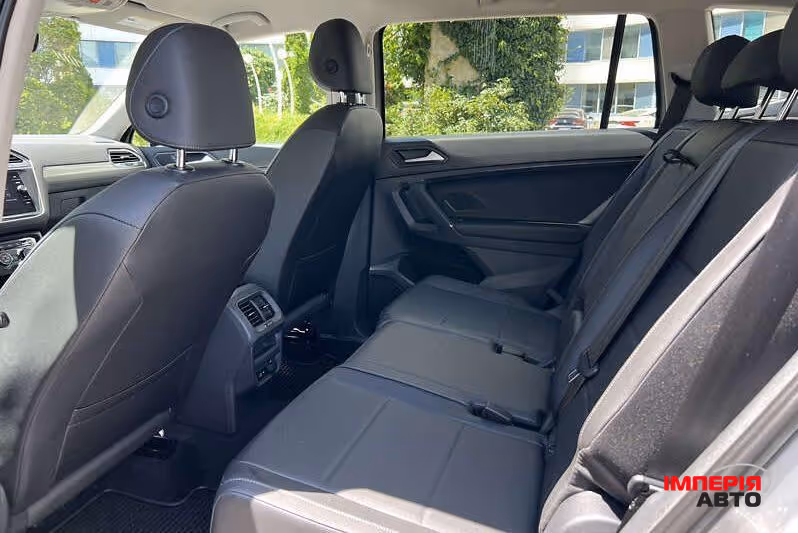 Volkswagen Tiguan - фото 10