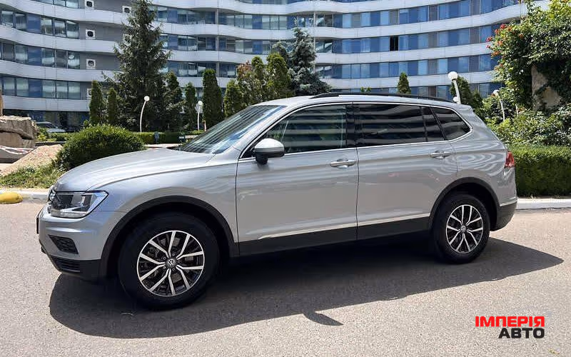 Volkswagen Tiguan - фото 3