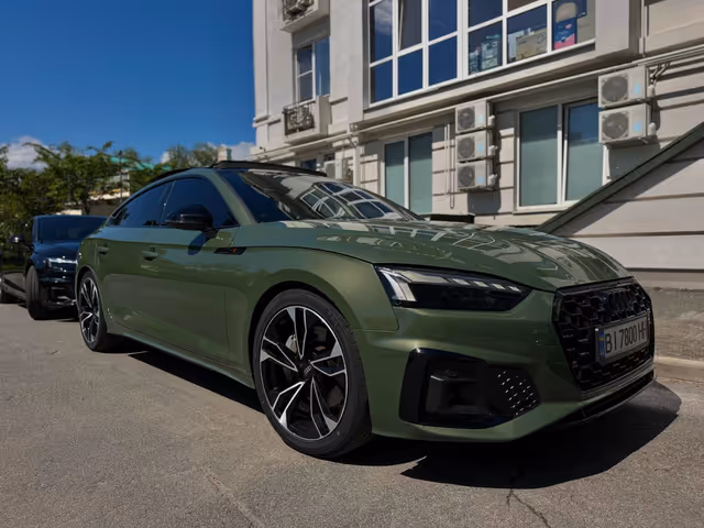 Audi A5 - фото 2