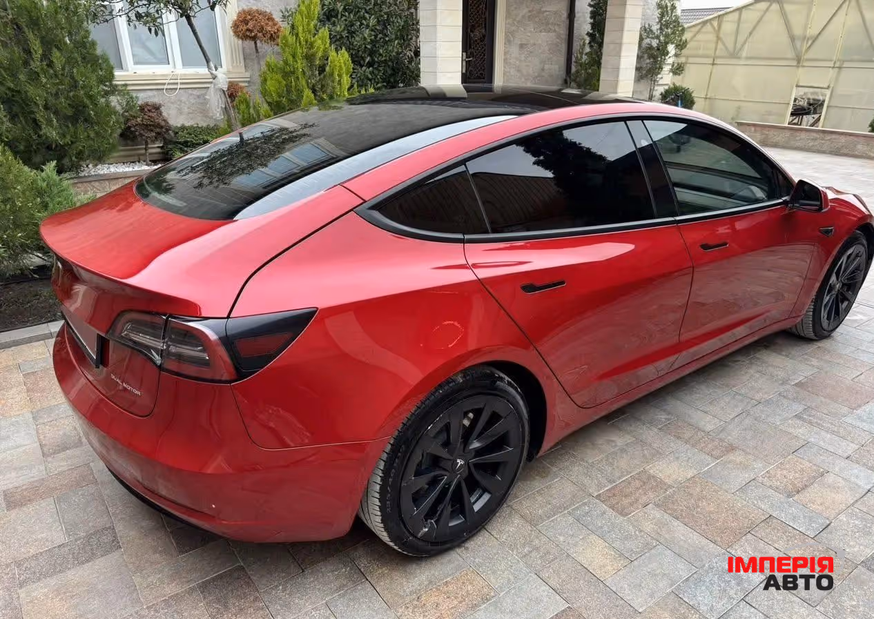 Tesla Model 3 - фото 4