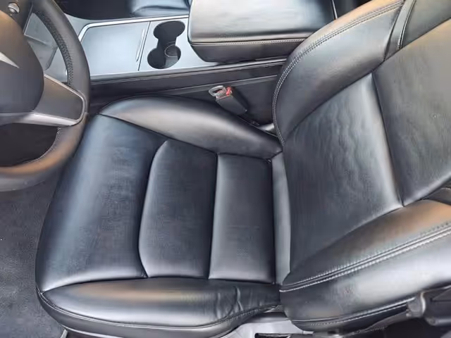 Tesla Model 3 - фото 5