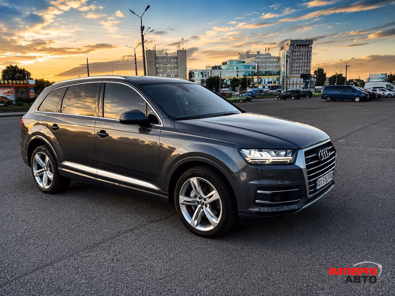 Audi Q7 - фото 1