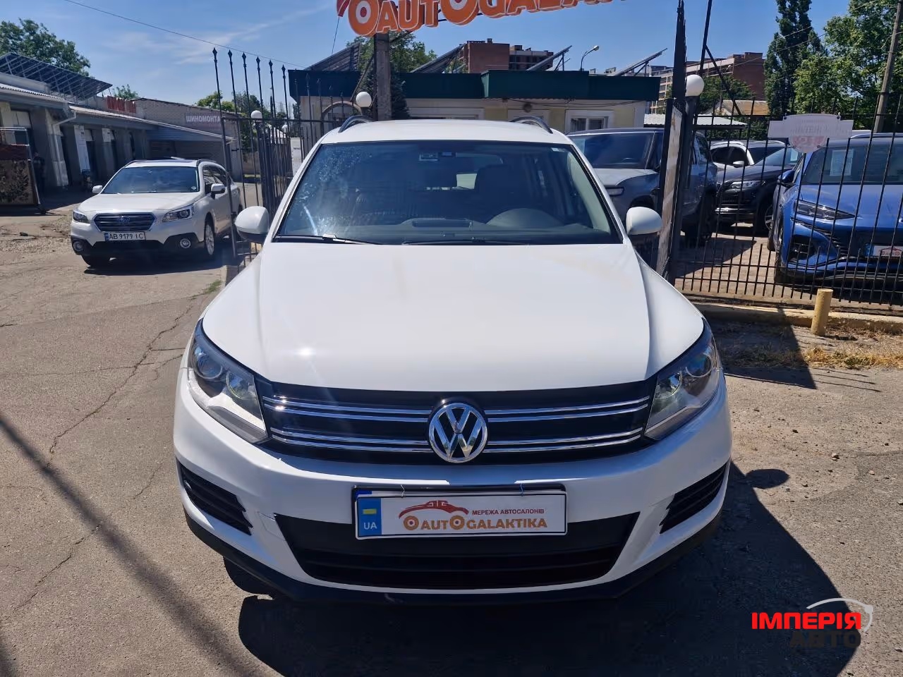 Volkswagen Tiguan - фото 2